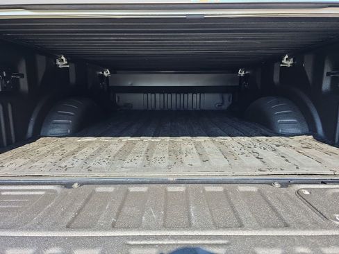 Used 2023 Ford F350 Platinum image 36