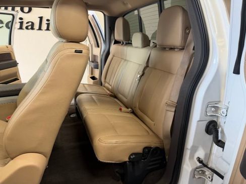 Used 2014 Ford F150 Lariat w/ Equipment Group 502A Luxury AWD/4WD image 30
