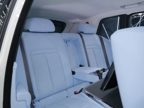 Used 2026 Rolls-Royce Cullinan image 42