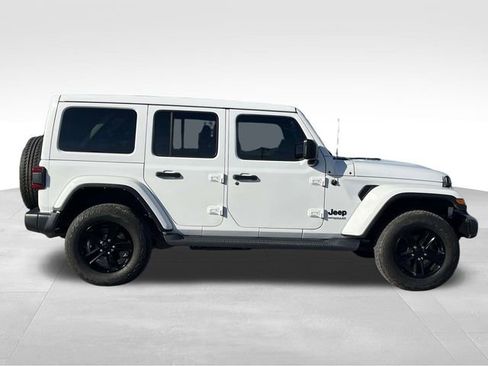Used 2021 Jeep Wrangler Unlimited Sahara image 8