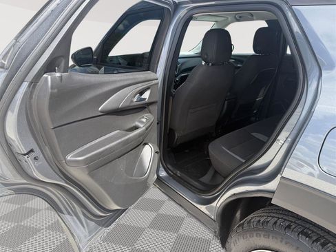 Used 2021 Chevrolet TrailBlazer LT w/ Convenience Package FWD image 19