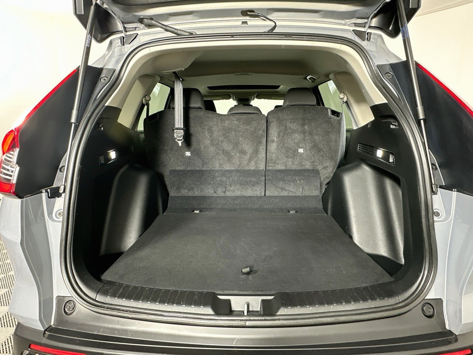 Used 2025 Honda CR-V EX image 26