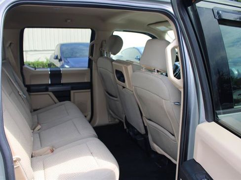 Used 2019 Ford F150 XLT AWD/4WD image 11