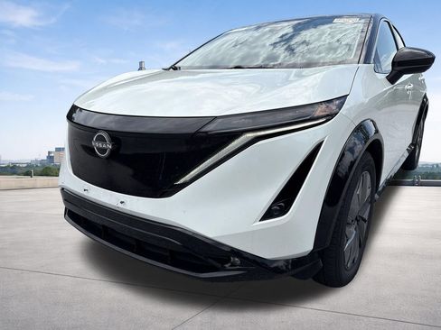 Certified 2023 Nissan Ariya FWD image 32