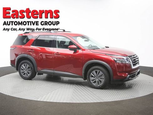 Used 2024 Nissan Pathfinder SV AWD/4WD image 49