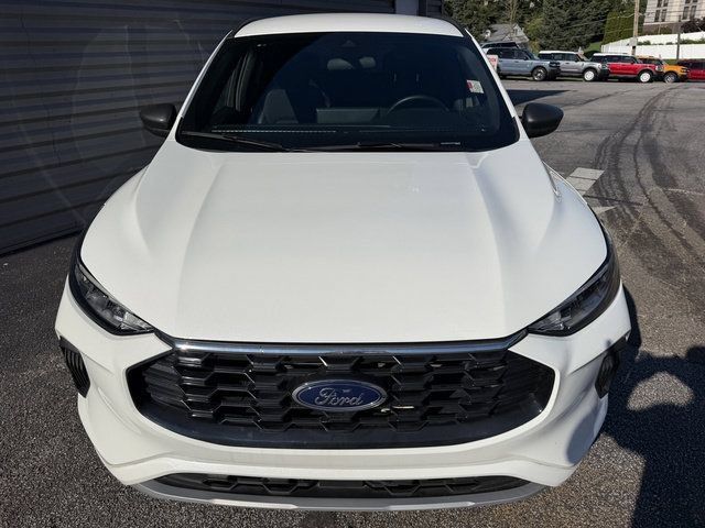 Used 2023 Ford Escape ST-Line w/ Tech Pack #1 AWD/4WD image 12