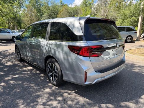 New 2026 Honda Odyssey EX-L image 4