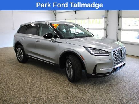 Used 2023 Lincoln Corsair AWD w/ Equipment Group 101A image 7