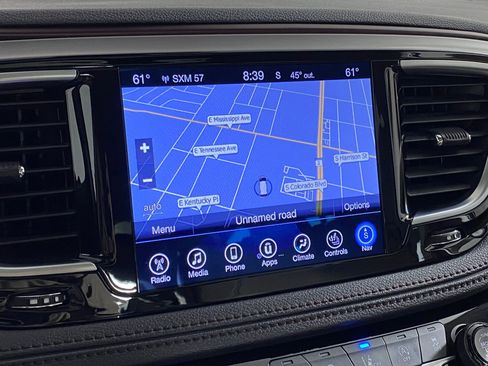 Used 2017 Chrysler Pacifica Limited image 30