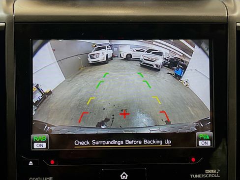 Used 2019 Subaru Crosstrek 2.0i Limited w/ Moonroof Package w/Navigation image 10