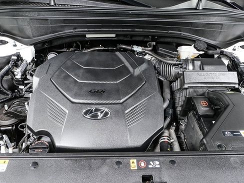 Used 2023 Hyundai Palisade Limited w/ Winter Package image 39