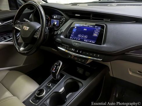Certified 2023 Cadillac XT4 Luxury w/ Cold Weather Package AWD/4WD image 26