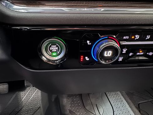 Certified 2022 Chevrolet Silverado 1500 LT image 20