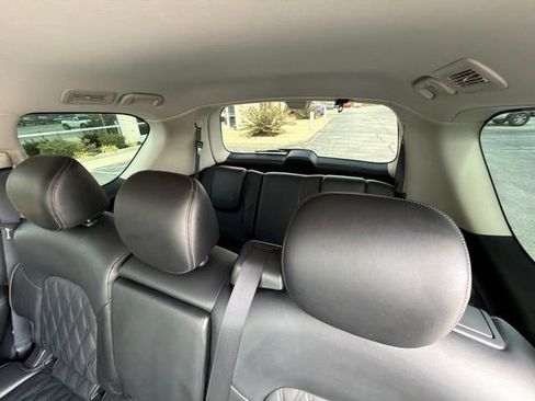 Used 2023 Nissan Armada Platinum w/ Cargo Package AWD/4WD image 17