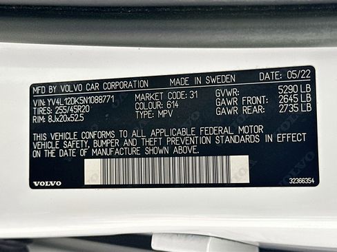 Used 2022 Volvo XC60 B5 Momentum w/ Protection Package Premier image 30