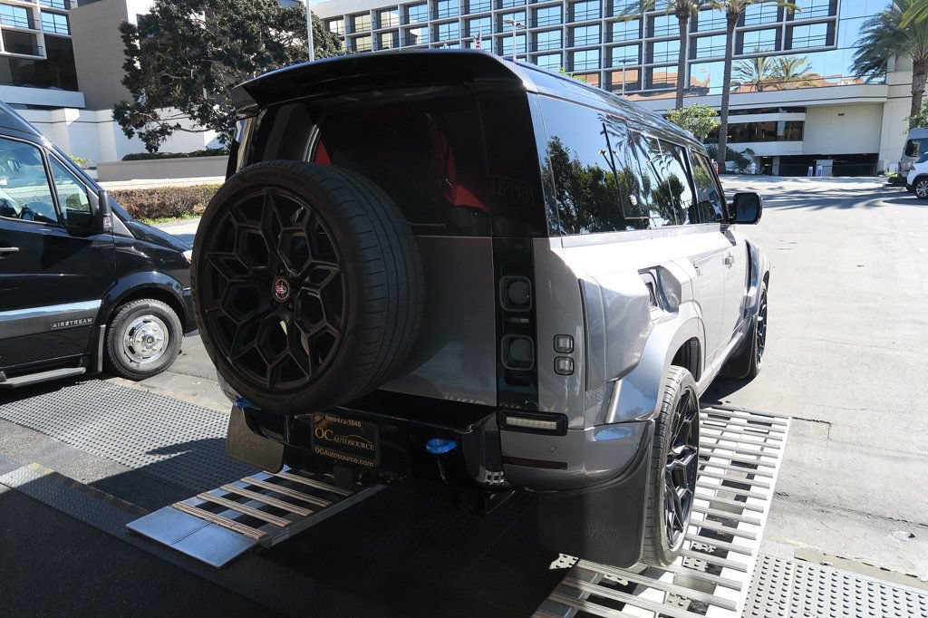 Used 2024 Land Rover Defender 110 X-Dynamic SE AWD/4WD image 56