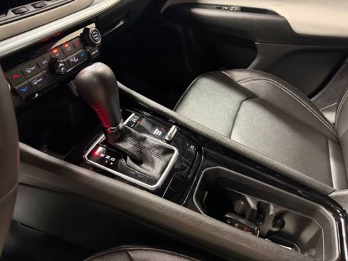 Used 2025 Jeep Compass Limited AWD/4WD image 25