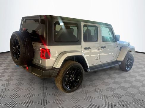 Used 2023 Jeep Wrangler Unlimited Sahara AWD/4WD image 6