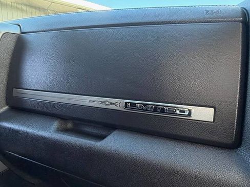 Used 2015 RAM 2500 Limited AWD/4WD image 33