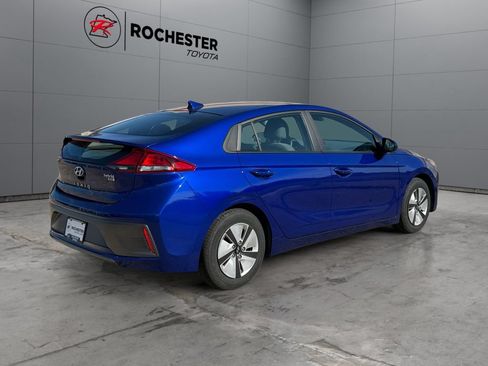 Used 2022 Hyundai Ioniq Blue FWD image 5