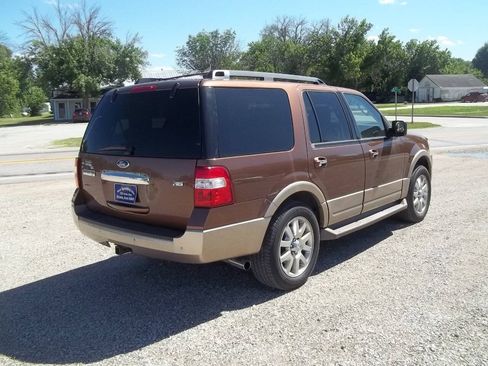 Used 2011 Ford Expedition XLT w/ 201A Rapid Spec Order Code AWD/4WD image 6