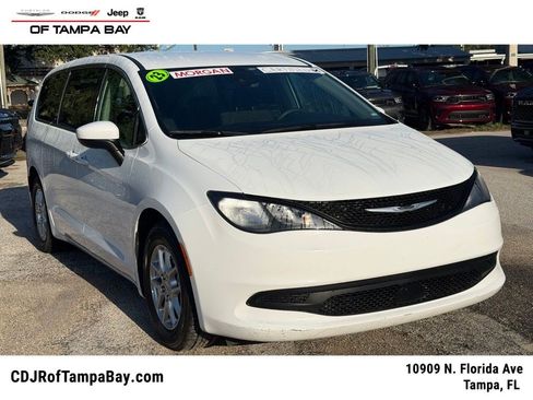 Certified 2023 Chrysler Voyager LX FWD image 1