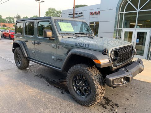 New 2025 Jeep Wrangler Unlimited Sport image 2