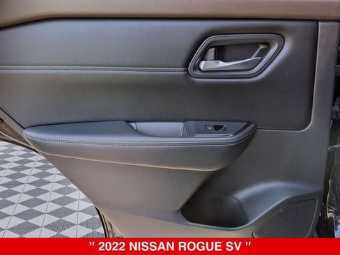 Certified 2022 Nissan Rogue SV w/ SV Premium Package AWD/4WD image 30