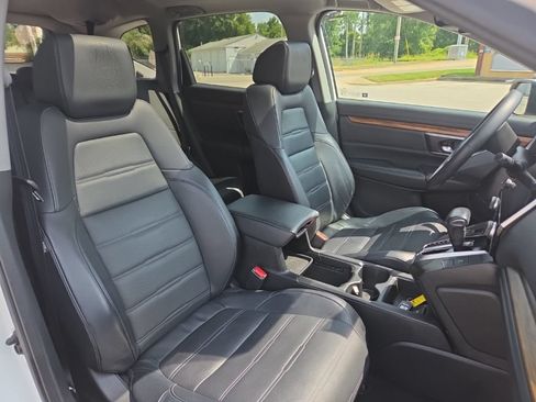 Used 2018 Honda CR-V Touring image 21