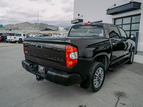 Used 2021 Toyota Tundra 4x4 CrewMax image 8