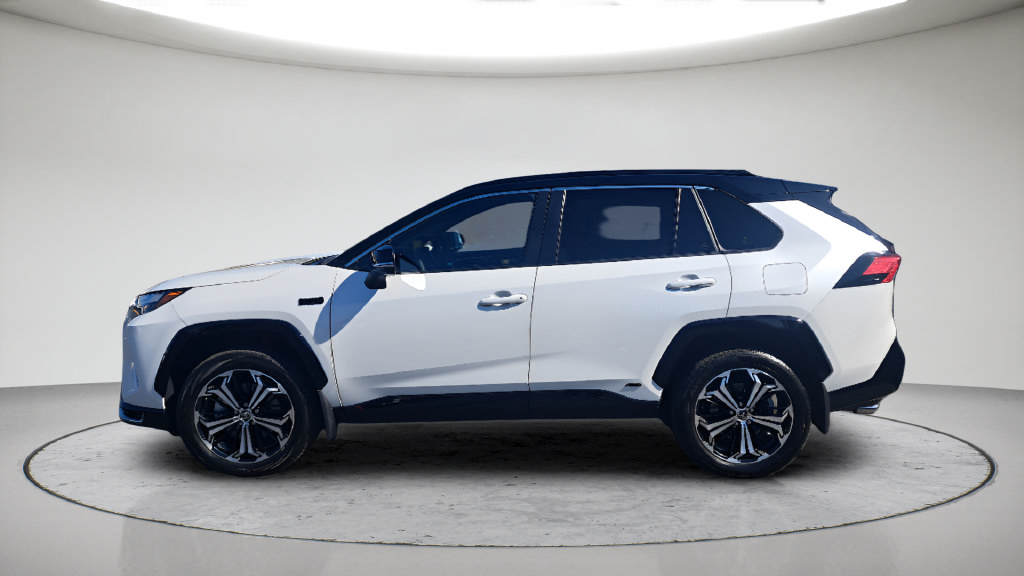 Used 2024 Toyota RAV4 XSE AWD/4WD image 8