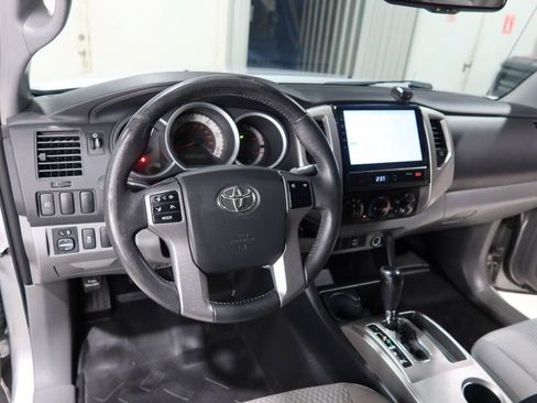Used 2013 Toyota Tacoma PreRunner w/ SR5 Pkg RWD image 21
