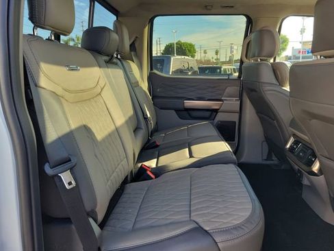 New 2026 Ford F450 Platinum w/ Platinum Plus Package image 20