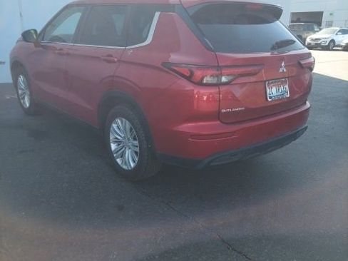 Used 2023 Mitsubishi Outlander ES AWD/4WD image 4