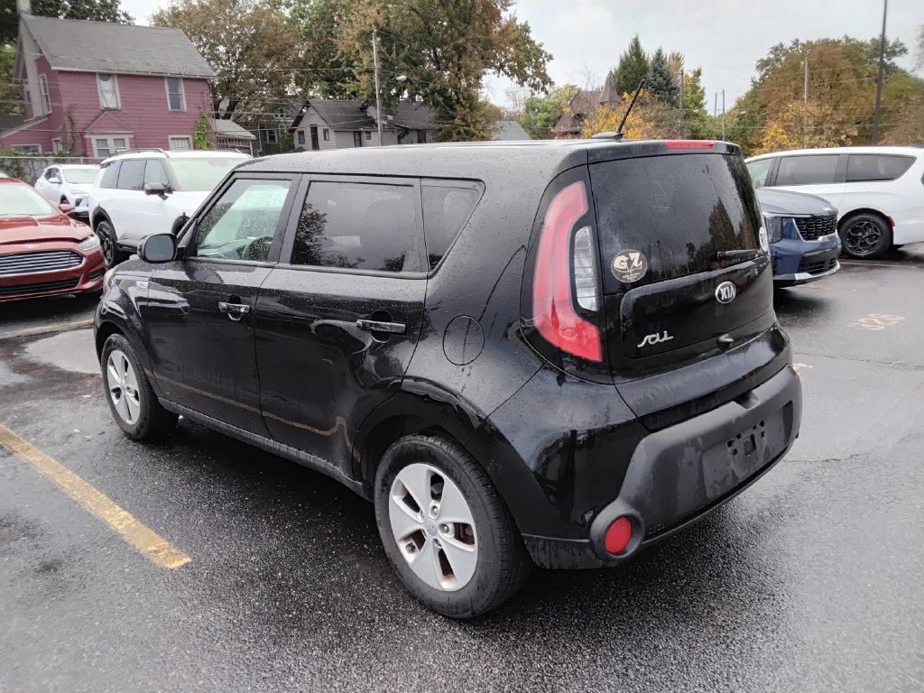 Used 2016 Kia Soul w/ Convenience Package FWD image 5