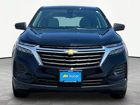 Used 2023 Chevrolet Equinox LS AWD/4WD image 2