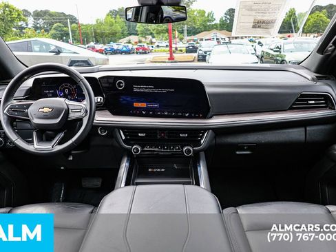 Used 2025 Chevrolet Tahoe LT AWD/4WD image 31