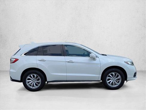 Used 2017 Acura RDX AWD w/ Technology Package image 4