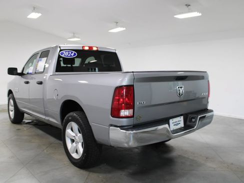 Used 2024 RAM 1500 Classic SLT AWD/4WD image 8