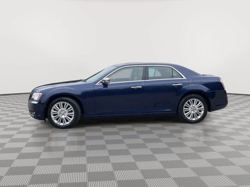 Used 2014 Chrysler 300 C AWD/4WD image 5