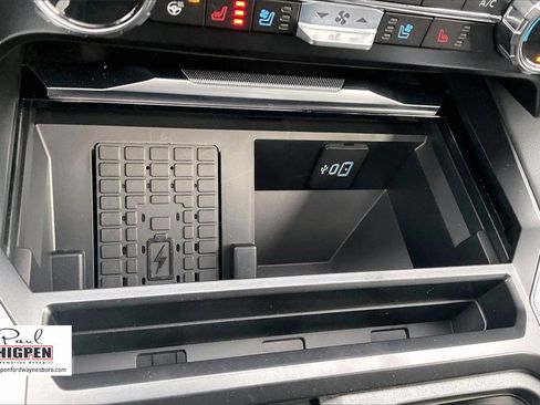 New 2026 Ford F250 Platinum image 23