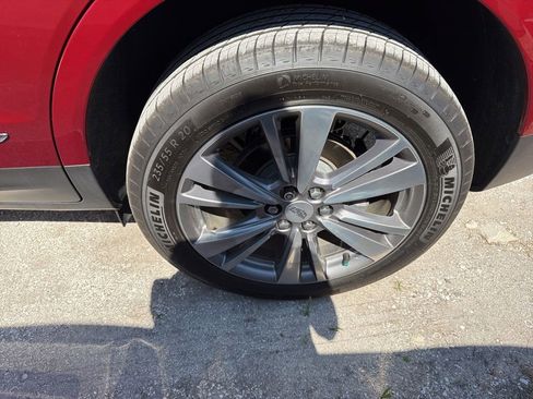 Used 2020 Cadillac XT5 FWD image 4