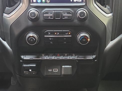 Used 2021 Chevrolet Silverado 2500 LT w/ Z71 Off-Road Package image 21