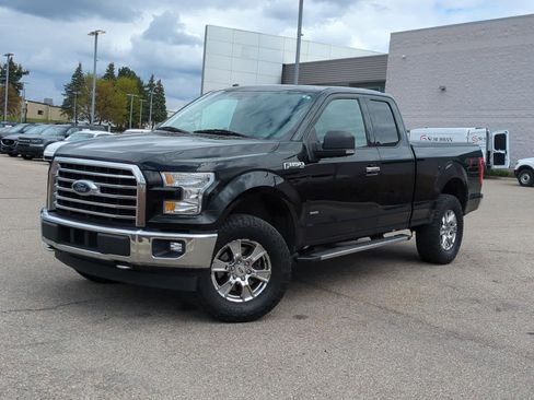 Used 2017 Ford F150 XLT w/ Equipment Group 302A Luxury AWD/4WD image 1