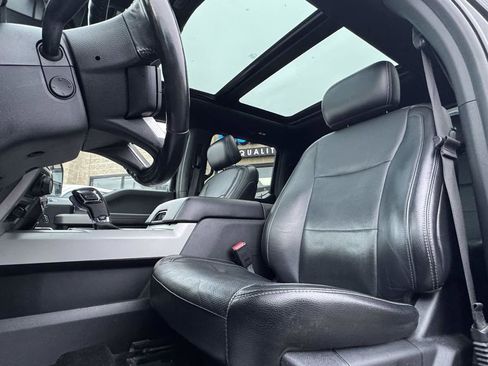 Used 2017 Ford F150 Lariat w/ Equipment Group 502A Luxury image 27