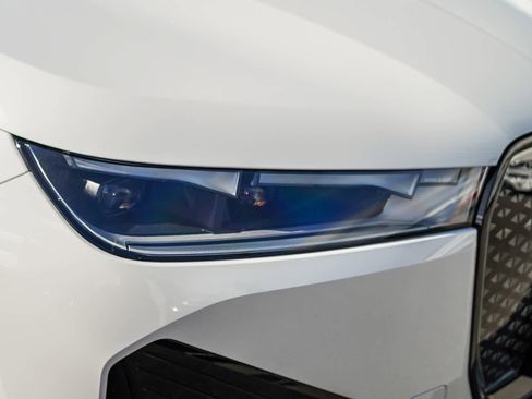 Used 2025 BMW iX xDrive50 image 7