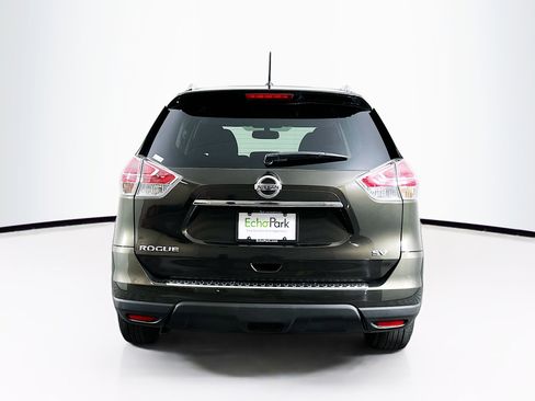 Used 2015 Nissan Rogue SV w/ SV Family Package FWD image 7