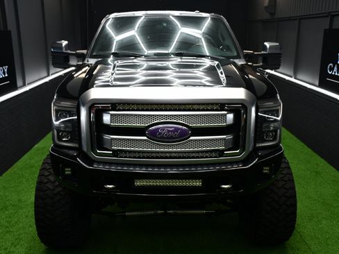 Used 2016 Ford F250 Platinum w/ FX4 Off-Road Package image 6