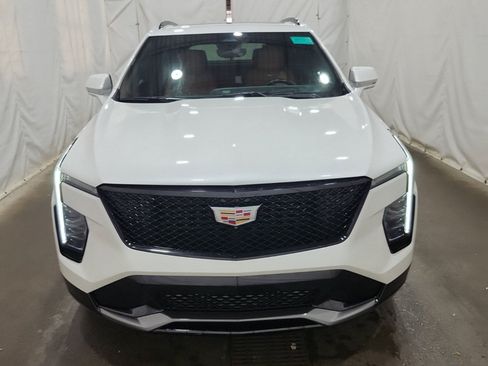 Used 2024 Cadillac XT4 Sport AWD/4WD image 4