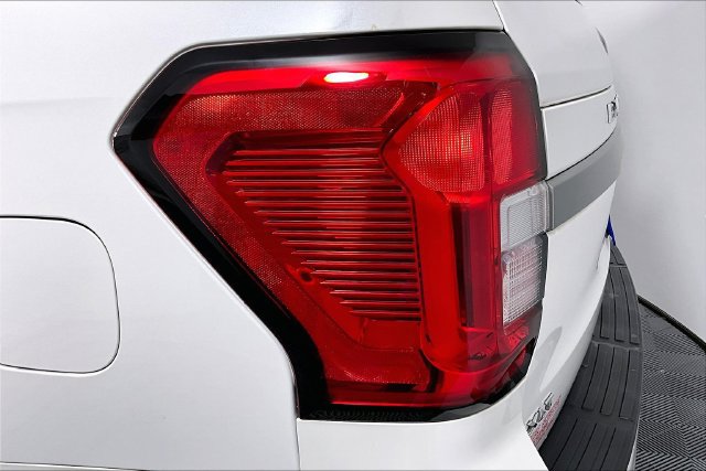 Used 2023 Ford Expedition XLT RWD image 31